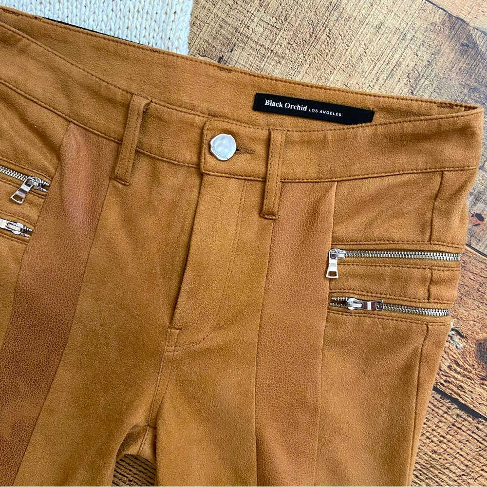 Vegan Suede Moto Leggings⭐️NWT STRETCH EVERYWHERE by Black Orchid - Picture 4 of 12